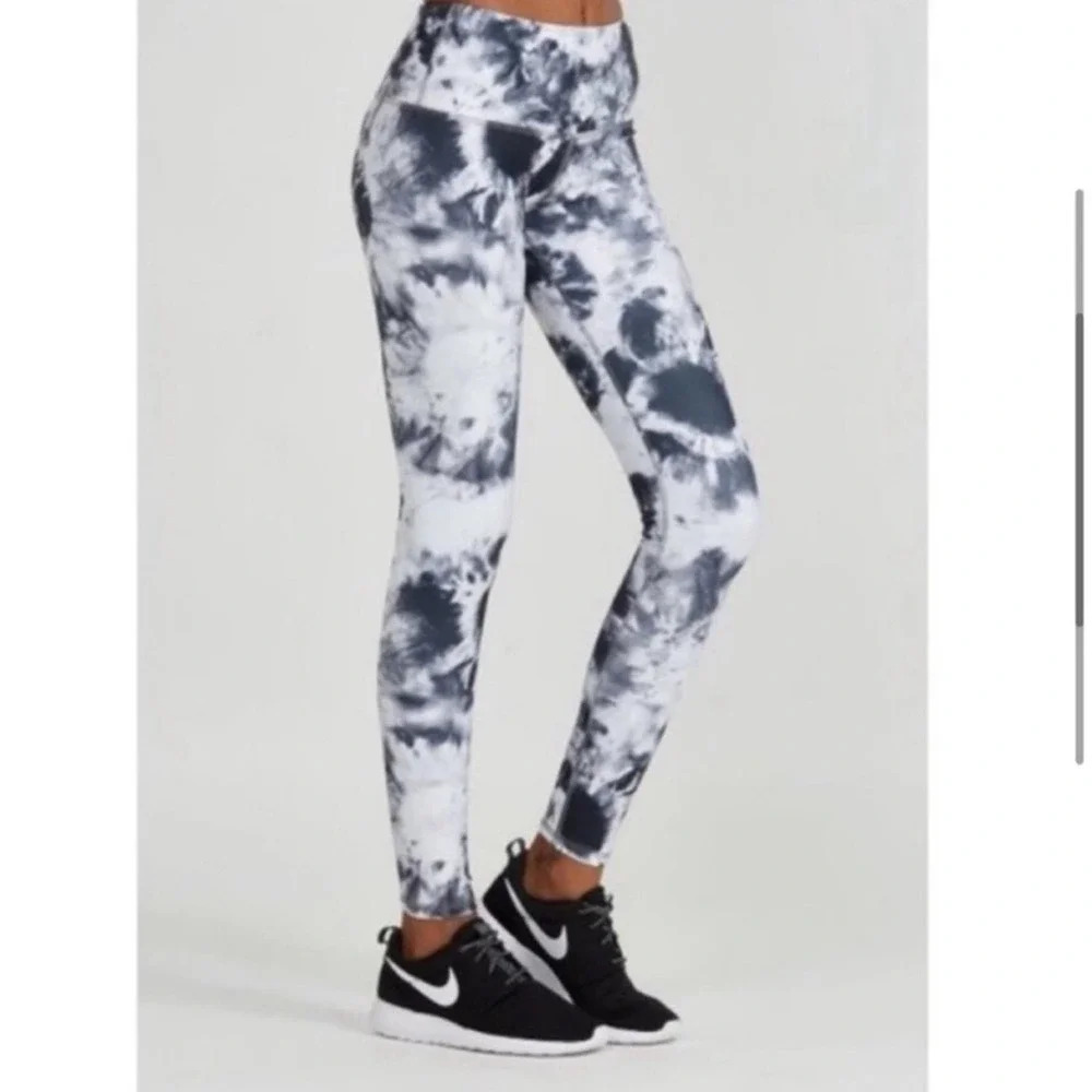 Noli Yoga Black White Tie Dye High Rise Legging Size XS
